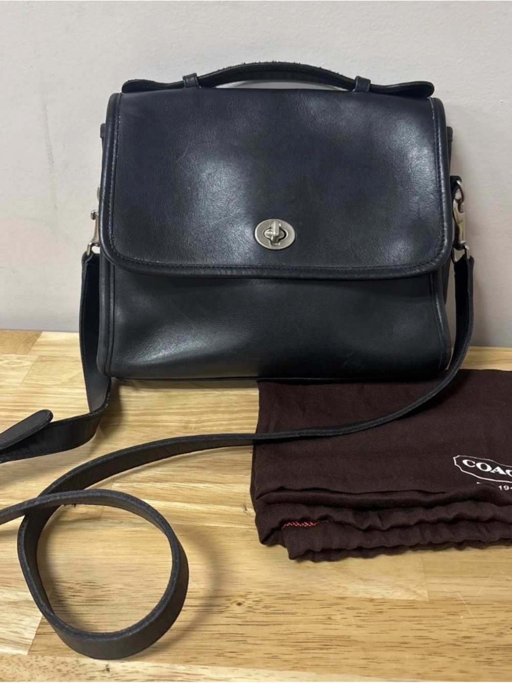 Coach Court Bag Black Leather Purse Crossbody Nickel Hardware Vintage # 9870